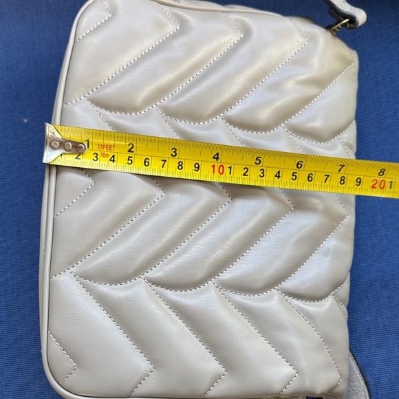Simply Vera Vera Wang Cream Chevron Shoulder Bag - Picture 9 of 9